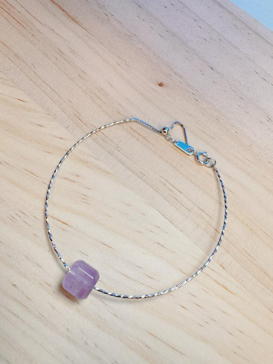 Peaceful amethyst (cube) bracelet